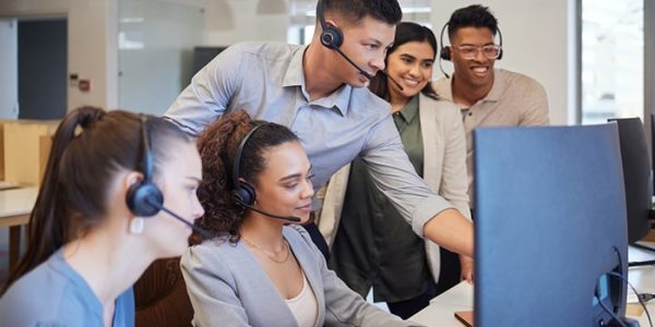 Training-for-Excellence-Empowering-Call-Center-Professional-1